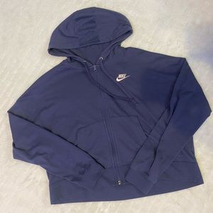 nike crop hoodie